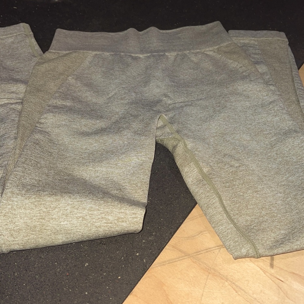 Gymshark high waisted flex leggings - khaki size small
